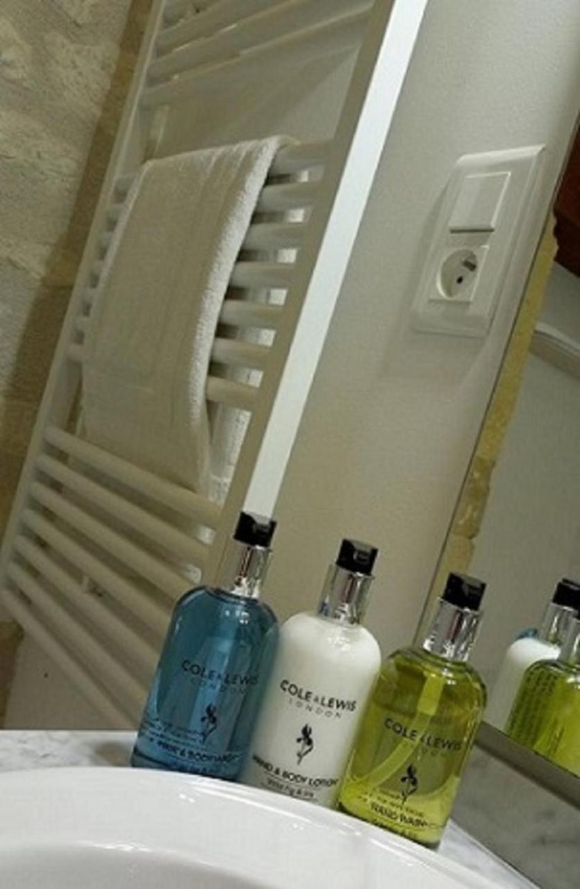 Demeure Du Chapitre Chambres D'Hotes De Charme Chadenac Kültér fotó